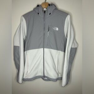 The North Face Women’s Two-Tone Gray and White Jacket size M 21x25